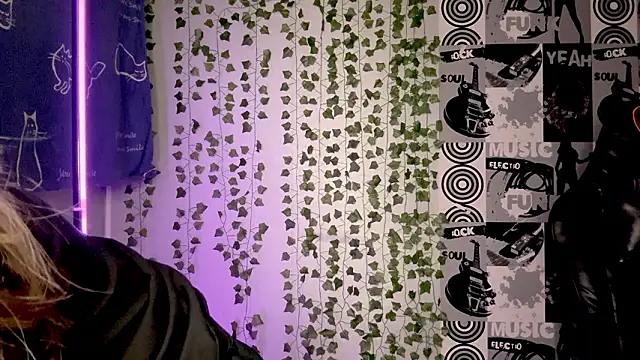 helgicuteness's cam snapshot