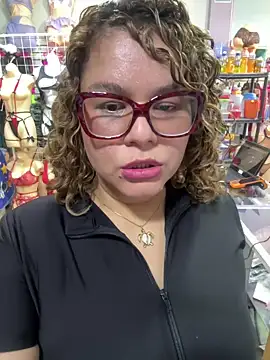 ROSALIASEXSHOP live sex cam