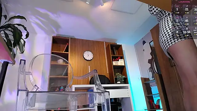 colete_milf's cam snapshot