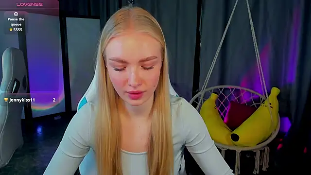 TessaGrays's cam snapshot