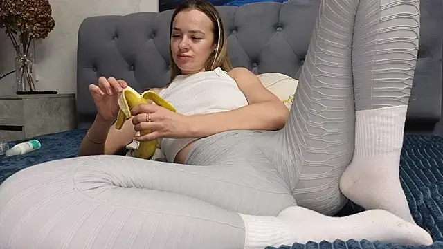 Strip-Lady's cam snapshot