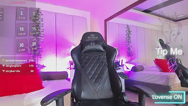 mia_rousse25's cam snapshot