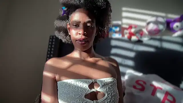 Cum2Charm's cam snapshot