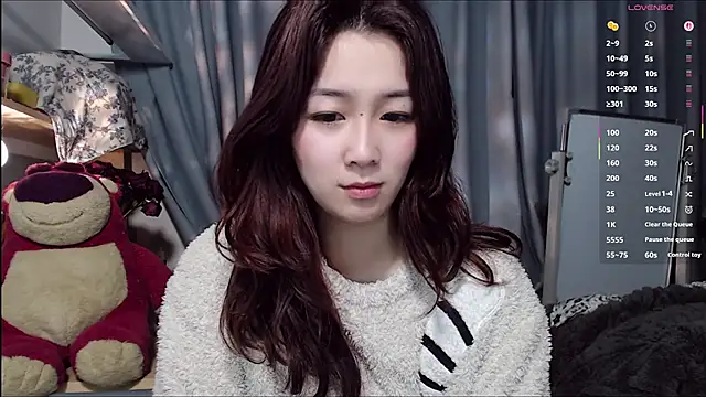 XueLi1902 live sex cam