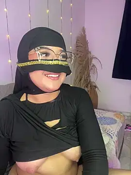 Maisa_issa's cam snapshot