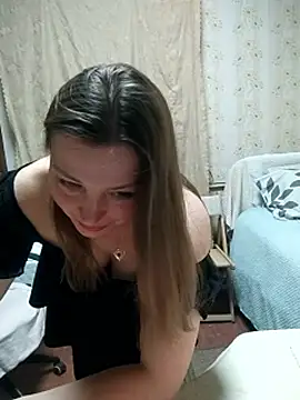 VselenaSun402's cam snapshot