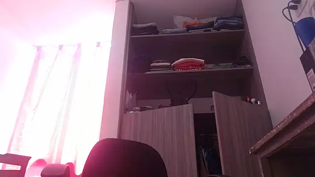 nicolle_milf1978's cam snapshot