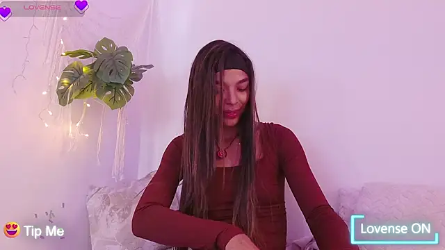 Nicolle_swt's cam snapshot