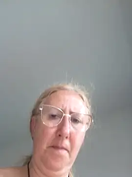 MILEIDE980 live sex cam