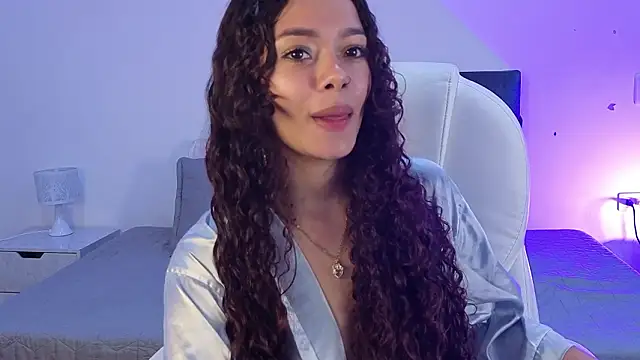 sara_sharma_'s cam snapshot