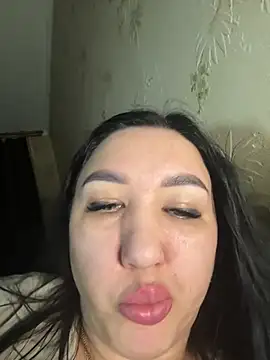 Naughtbaby_2025's cam snapshot