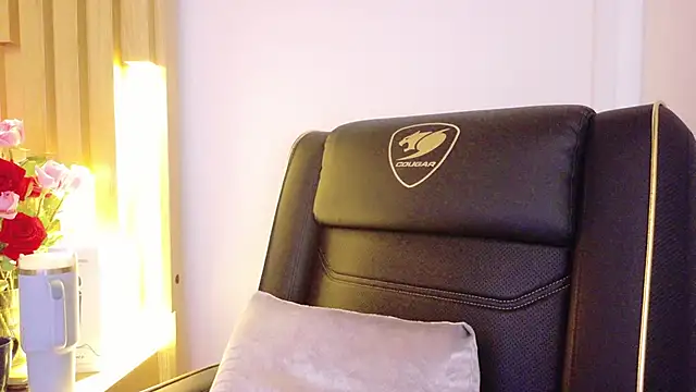 Anaise_latif's cam snapshot