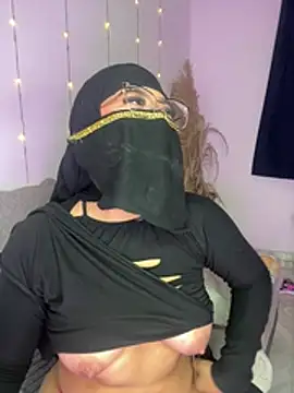 Maisa_issa's cam snapshot