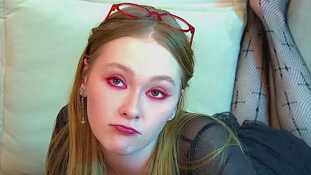 AgataFoxley's cam snapshot