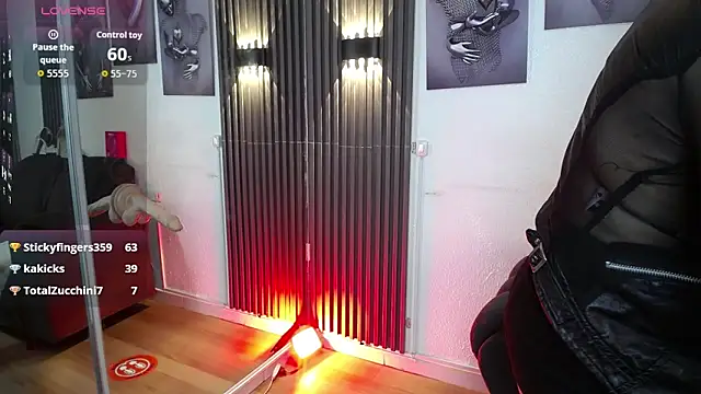 chloe__Jones_'s cam snapshot