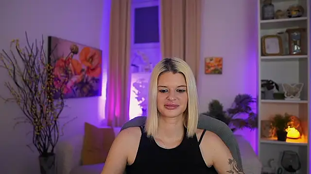 _Kitty_Cute_'s cam snapshot