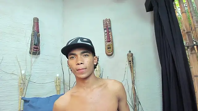 AlanCutee live sex cam