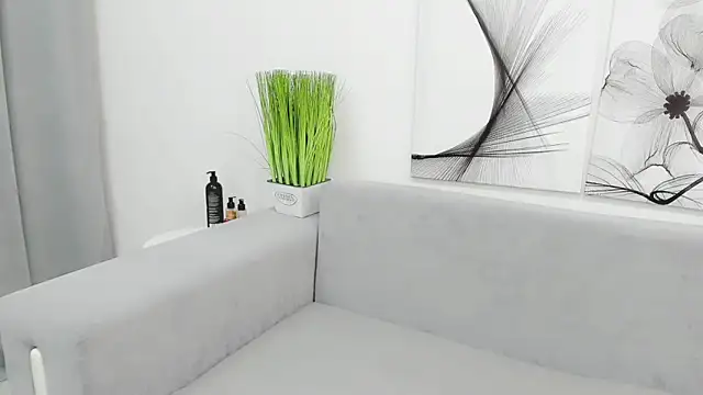 AngelinaWett's cam snapshot