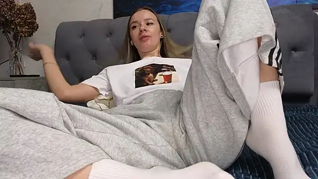 Strip-Lady's cam snapshot