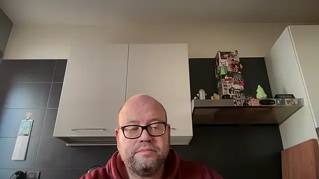 theitalianbear live sex cam