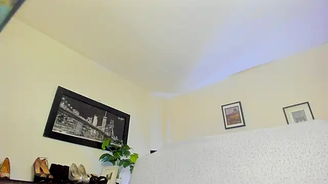 BellaFlaming's cam snapshot