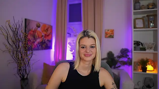 _Kitty_Cute_'s cam snapshot