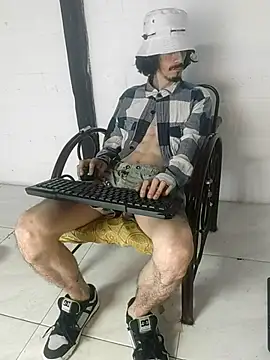 sk8-boy's cam snapshot