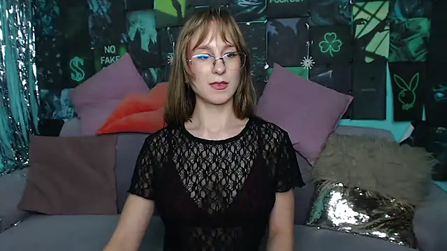 AlishaKellyi's cam snapshot