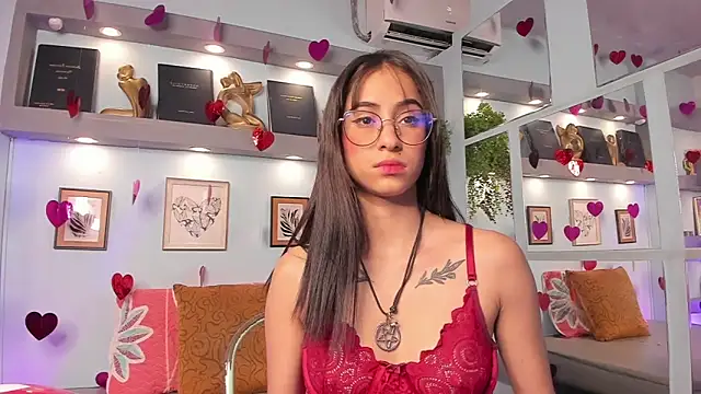 Alana_Martinez_'s cam snapshot