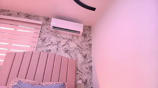 sofia_go_'s cam snapshot