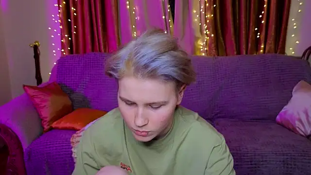 Girls_Fingers live sex cam