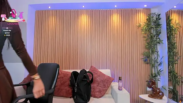 charlottewhitte's cam snapshot