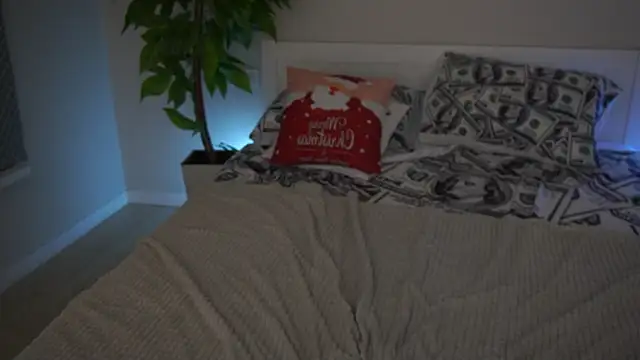 IceDanielles's cam snapshot