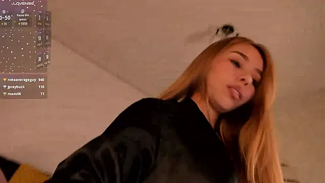 CarolineGraceX live sex cam