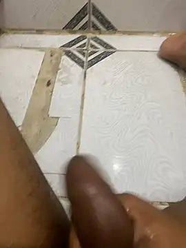 Putinha_anonima live sex cam