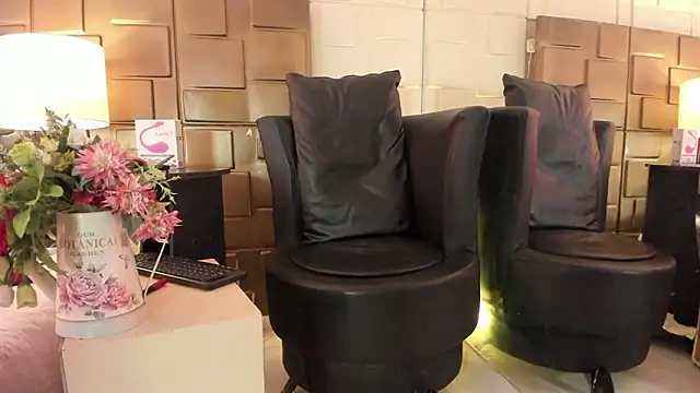 NaomyRivera's cam snapshot