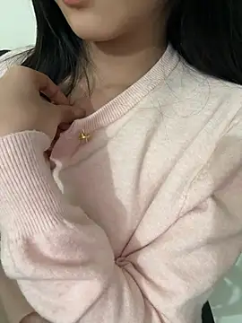 Desi_sara's cam snapshot