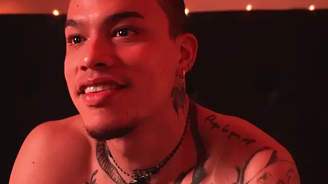 AlphaMasterXxx live sex cam