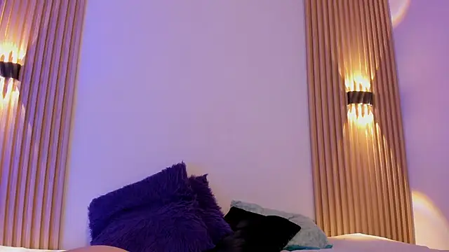 LaylaEmber's cam snapshot