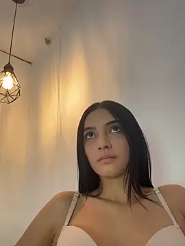 Doll_Alaia_'s cam snapshot