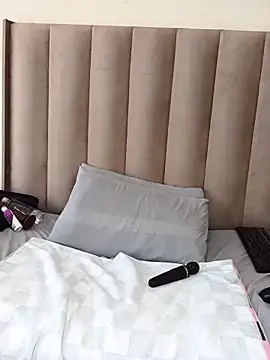 CuteHoney92 live sex cam