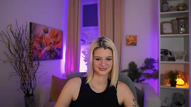 _Kitty_Cute_'s cam snapshot