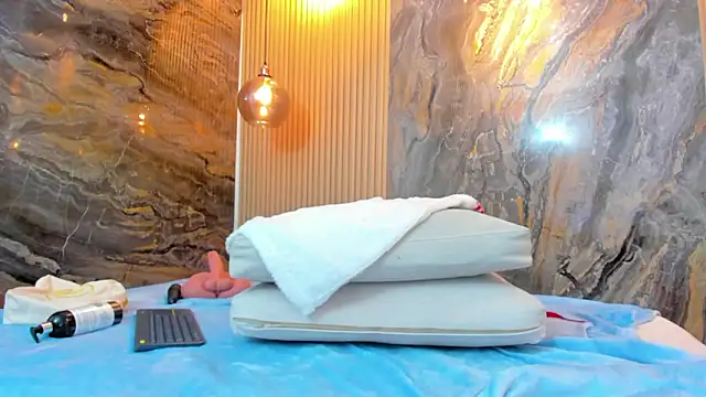 beca_winn's cam snapshot