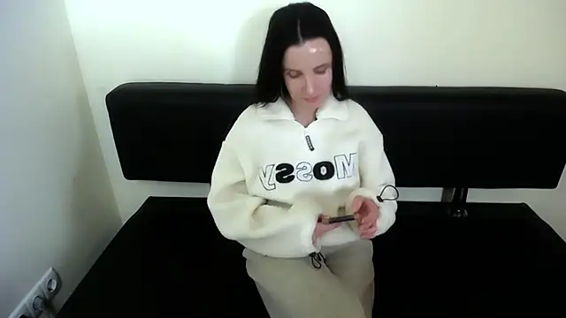 LaimaV_'s cam snapshot