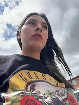 Cami_Leon2's cam snapshot