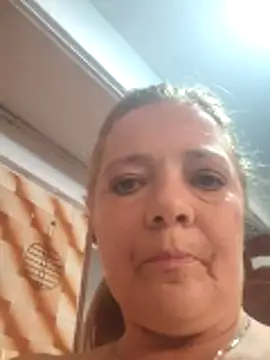 karlaanqui1's cam snapshot