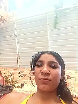 chikivivi-'s cam snapshot