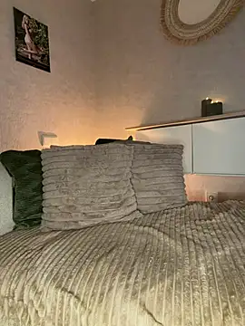 KikiVega live sex cam