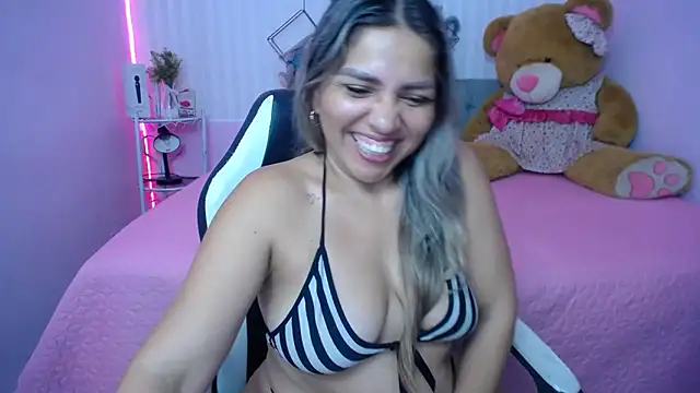 cum_bigass's cam snapshot