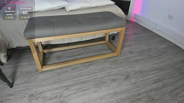 VioletPaket's cam snapshot